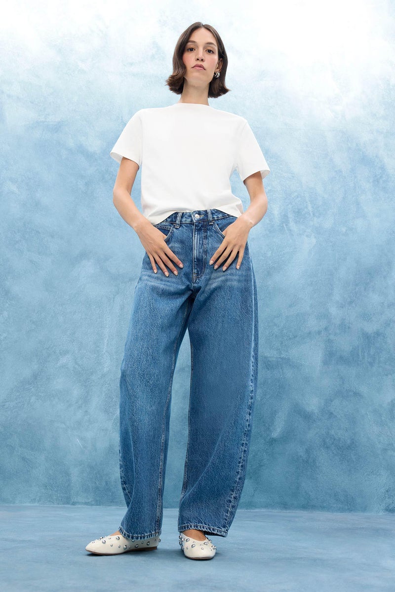 DeFacto White Woman Regular Fit Crew Neck Short Sleeve T-Shirt Casual - Image 1